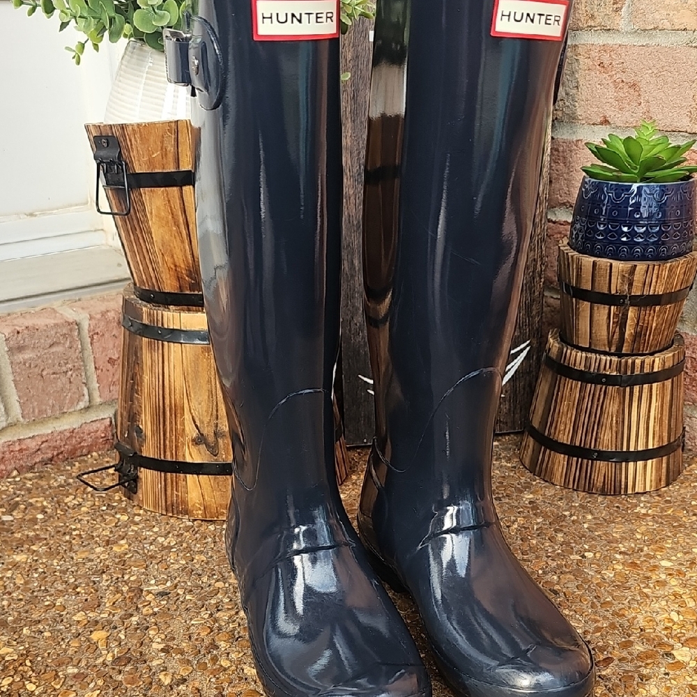 Hunter Glossy Black Rain Boots